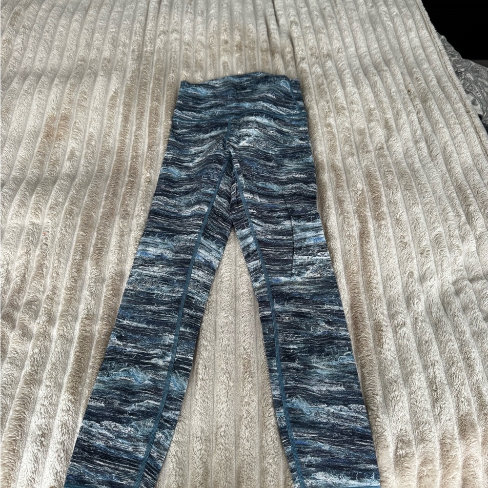 Lululemon Marble Blue Patterned Leggings